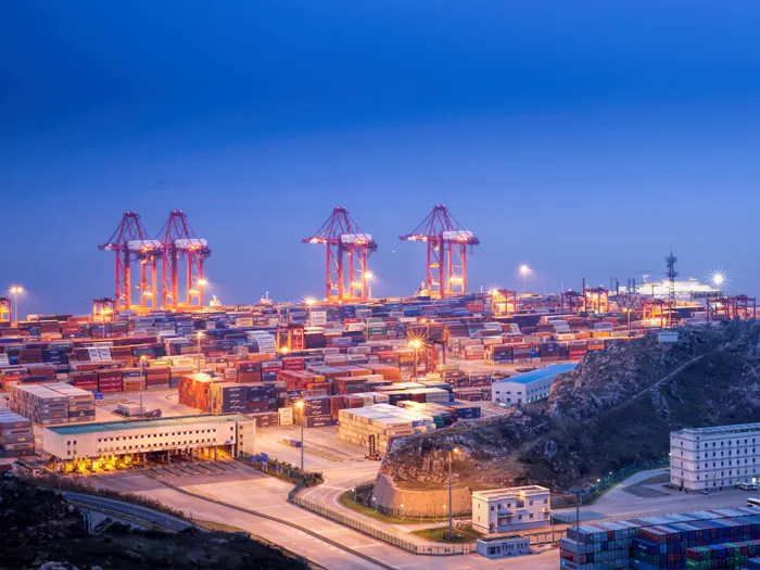 PODCAST: How low can you go? The path to reducing emissions in shipping 04